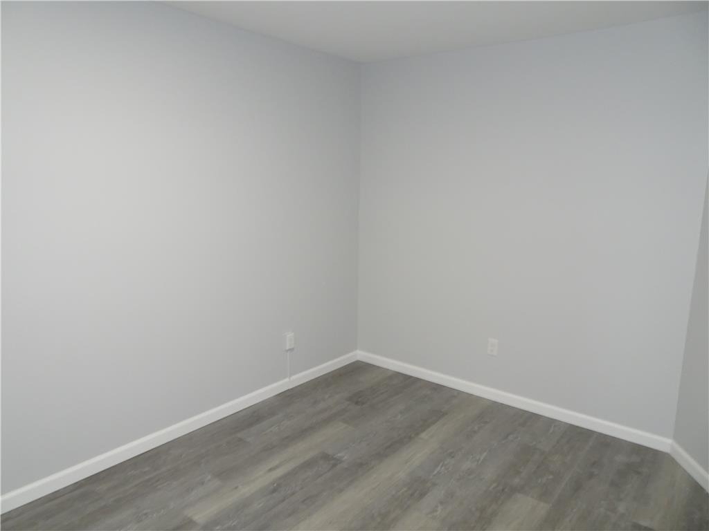 1535 E 7th Street - Photo 8