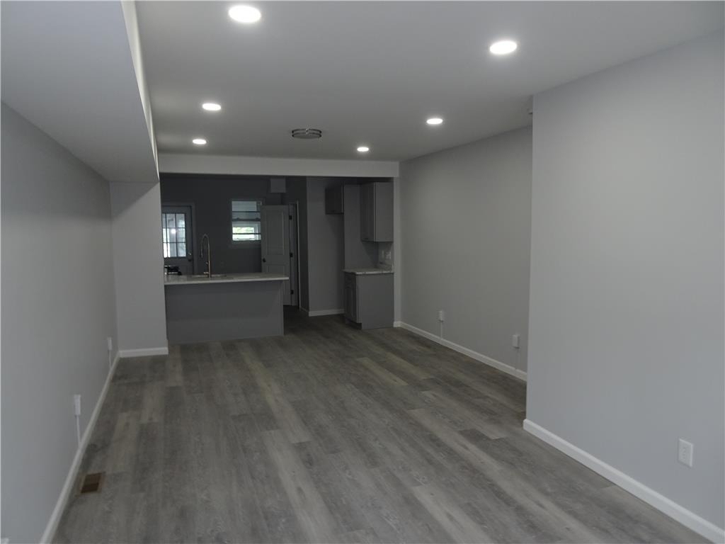 1535 E 7th Street - Photo 1