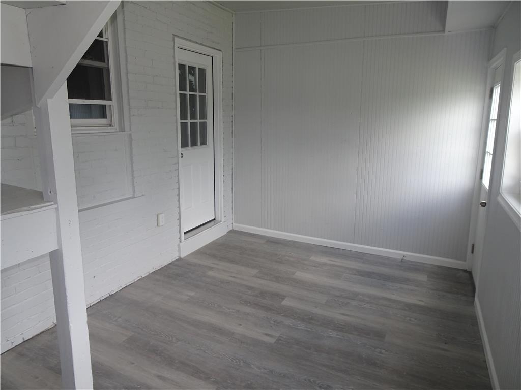 1535 E 7th Street - Photo 7