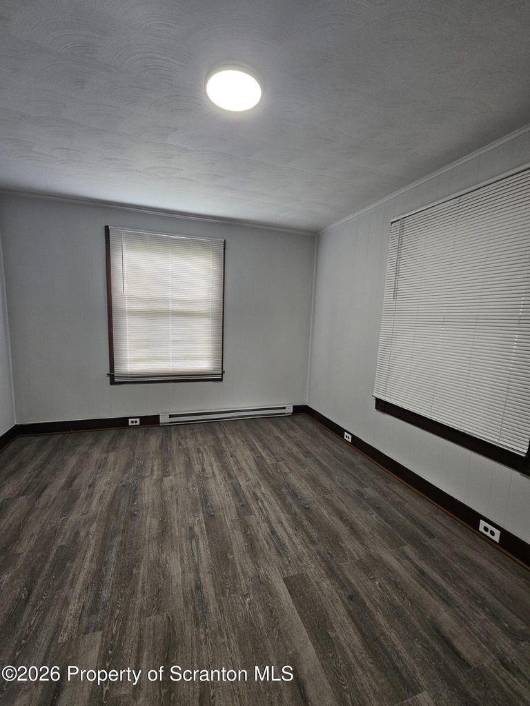 106 N Main Street - Photo 5