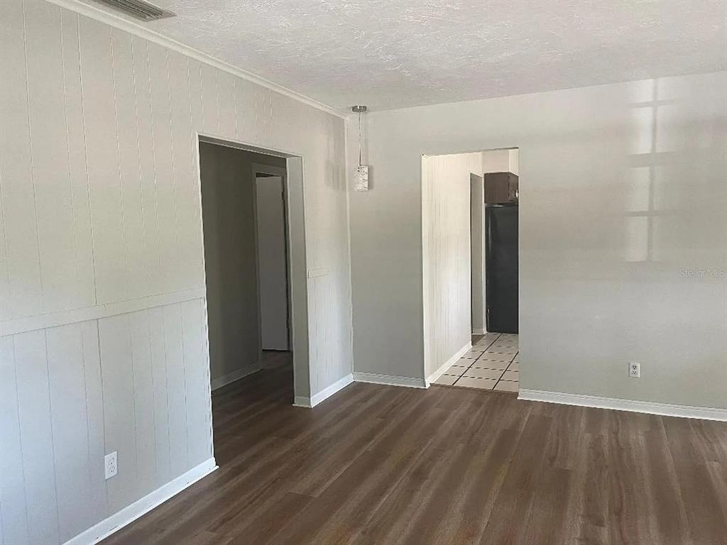 1701 Ne 28th Avenue - Photo 3