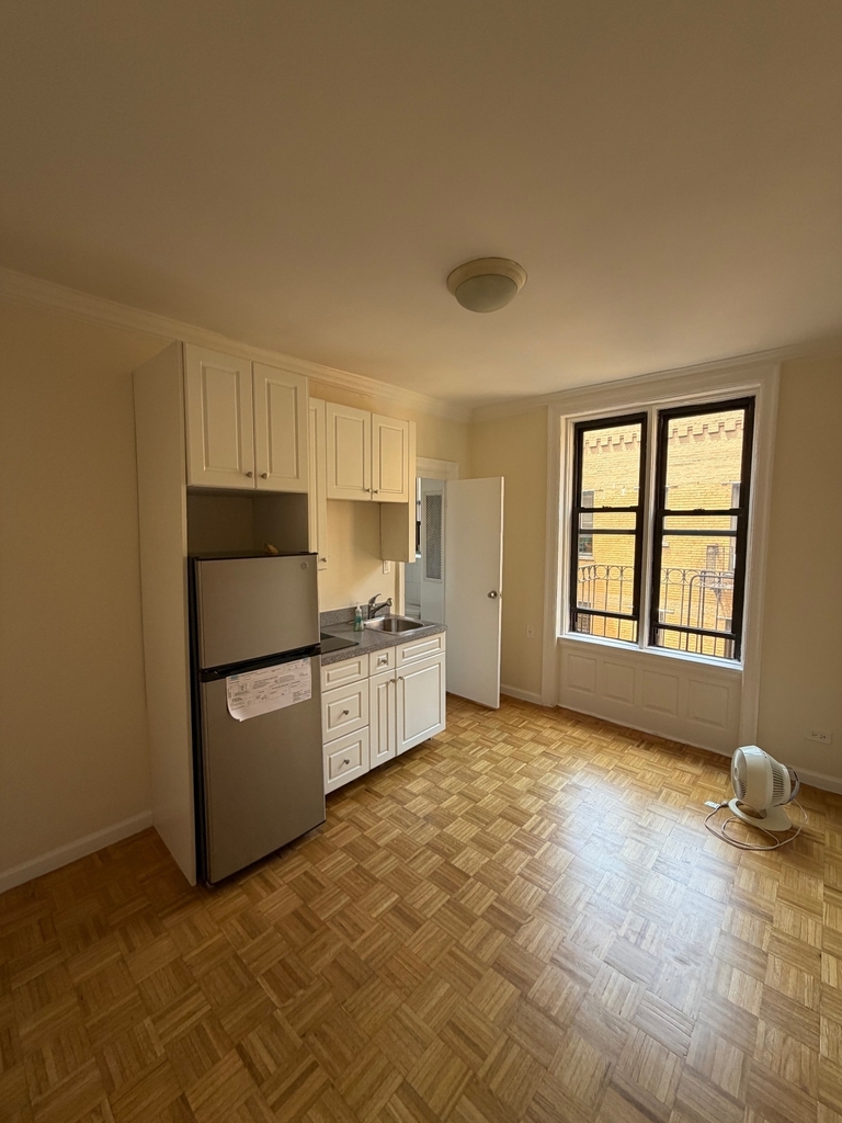  45th Street - Photo 0