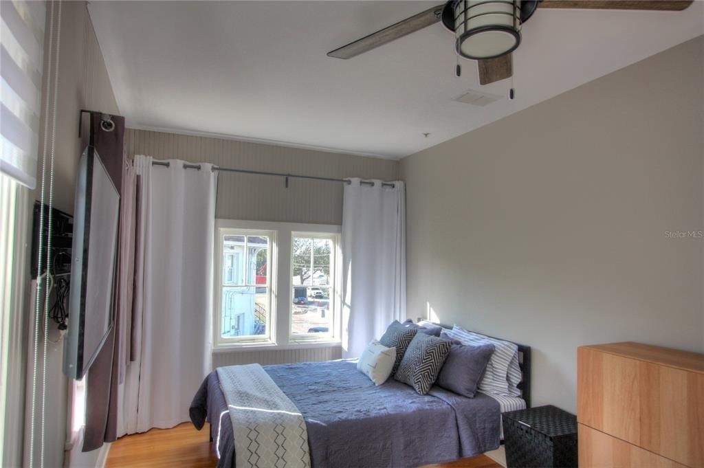 835 7th Avenue S - Photo 16