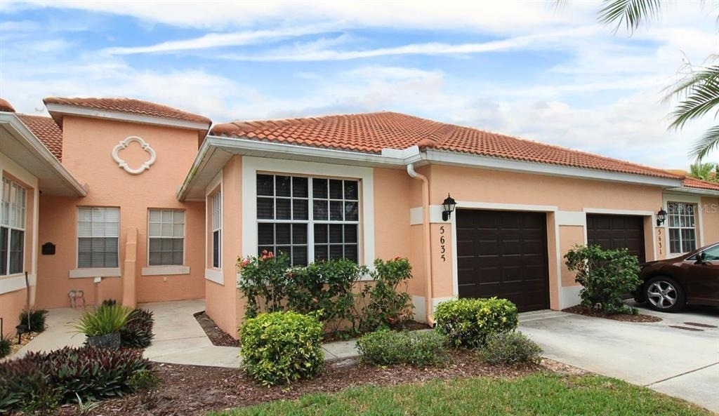 5635 Spanish Point Court - Photo 0