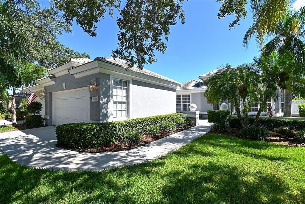 7131 Kensington Court - Photo 2