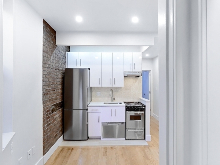 Stanton Street - Photo 6
