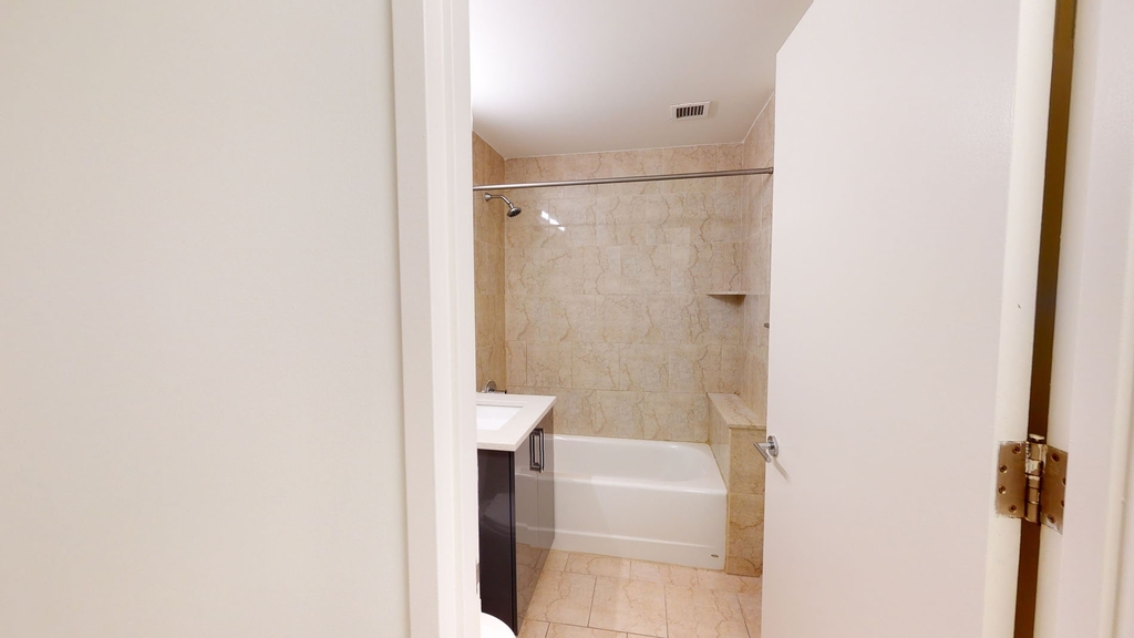 10 Hanover Square - Photo 4