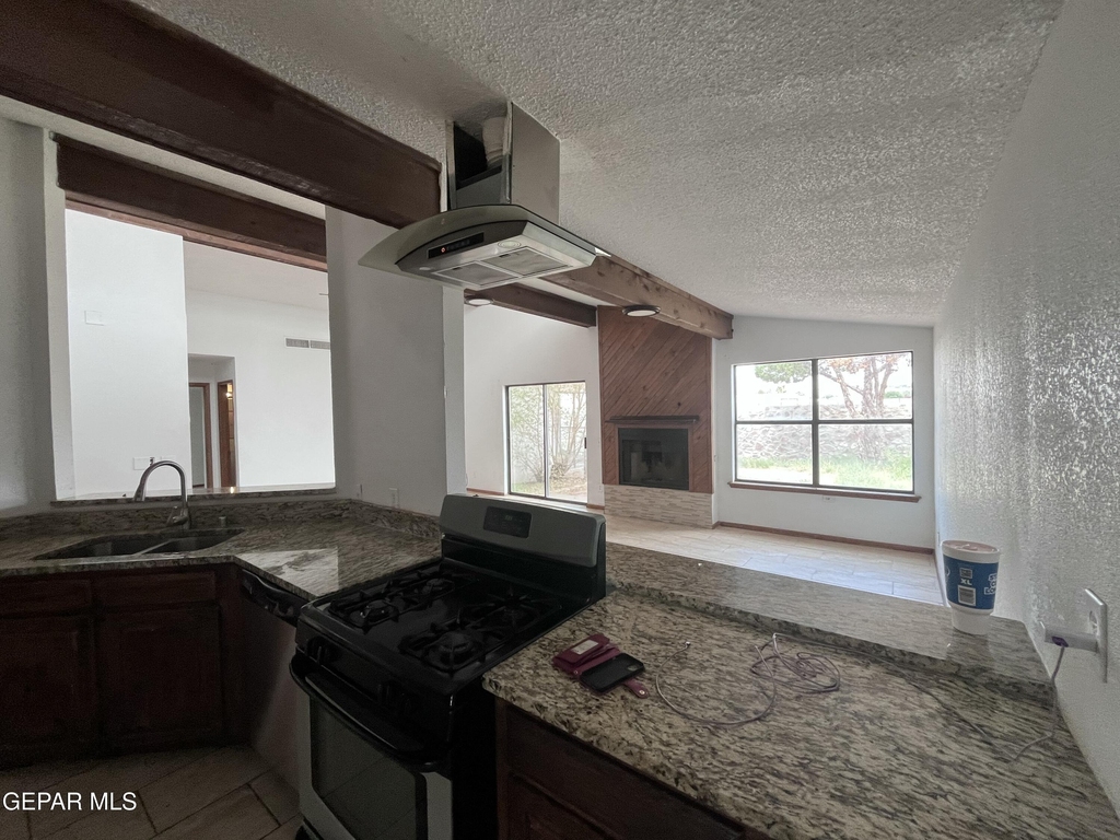 5862 Oleaster Drive - Photo 7