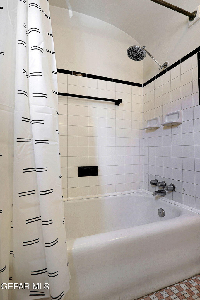821 Kern Drive - Photo 21