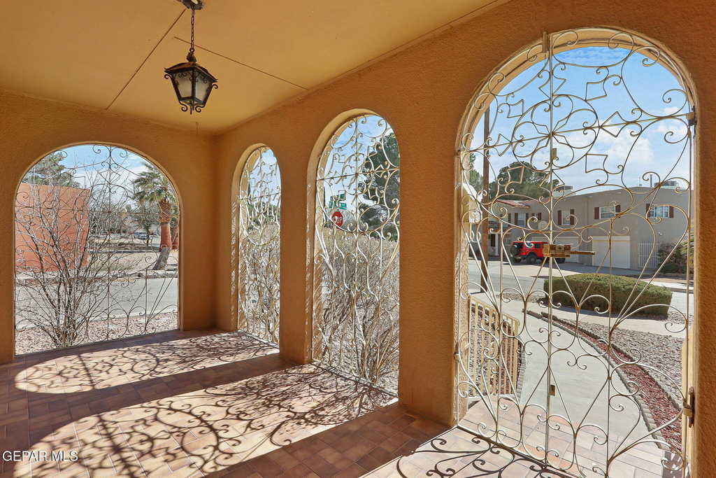 821 Kern Drive - Photo 1
