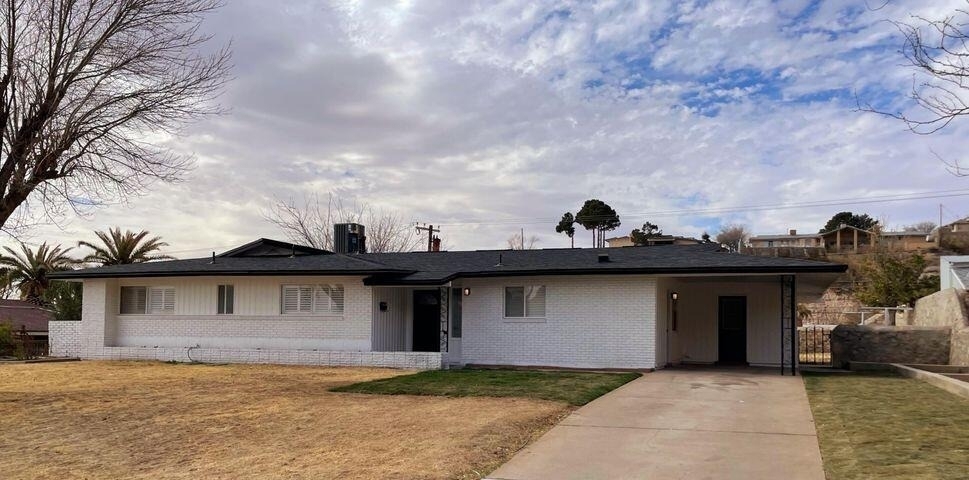4213 Hampshire Lane - Photo 0