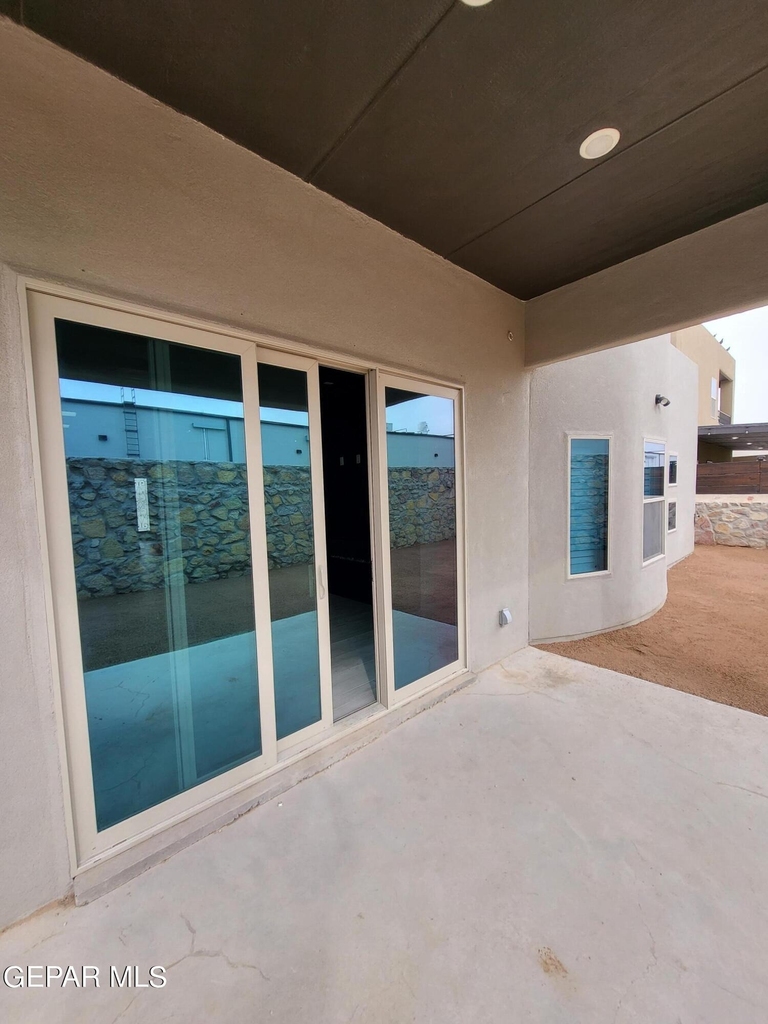 13604 Hazlewood Street - Photo 23