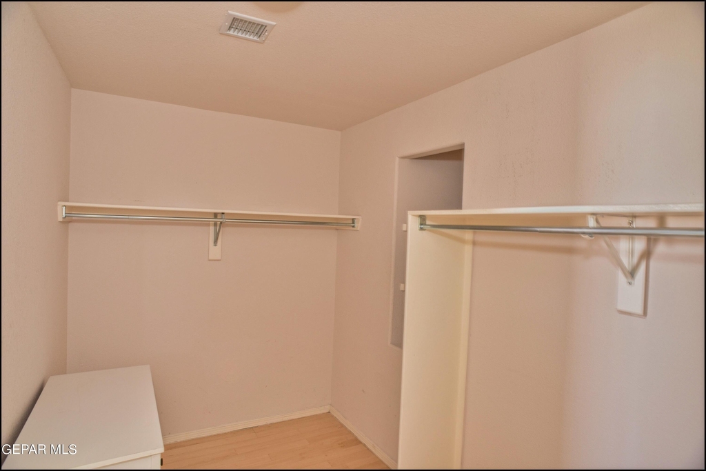 1560 Via Appia Street - Photo 32