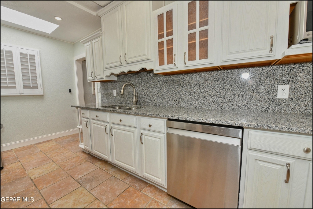 3030 Aurora Avenue - Photo 22