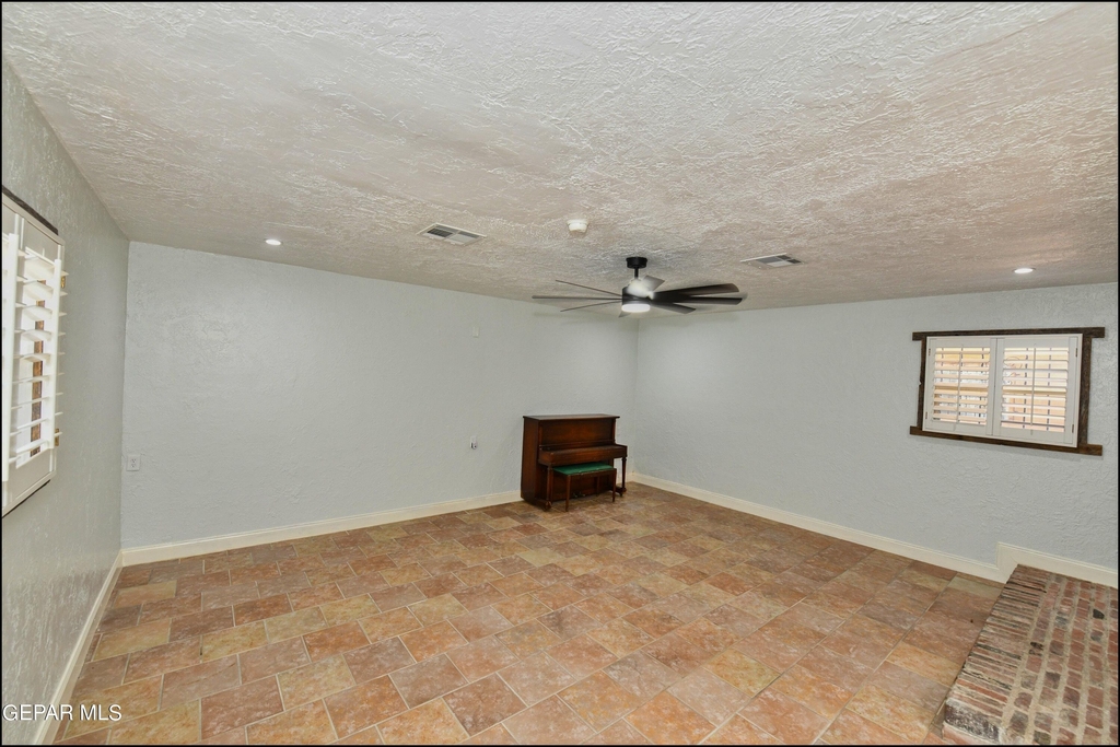 3030 Aurora Avenue - Photo 26