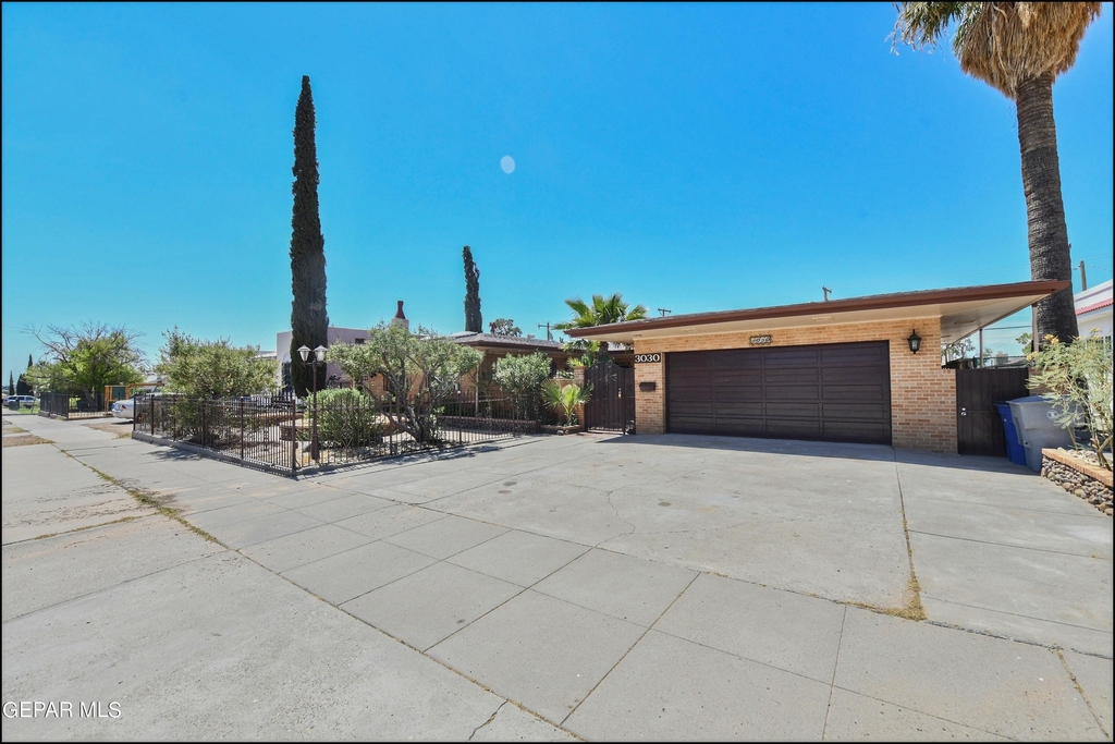 3030 Aurora Avenue - Photo 4