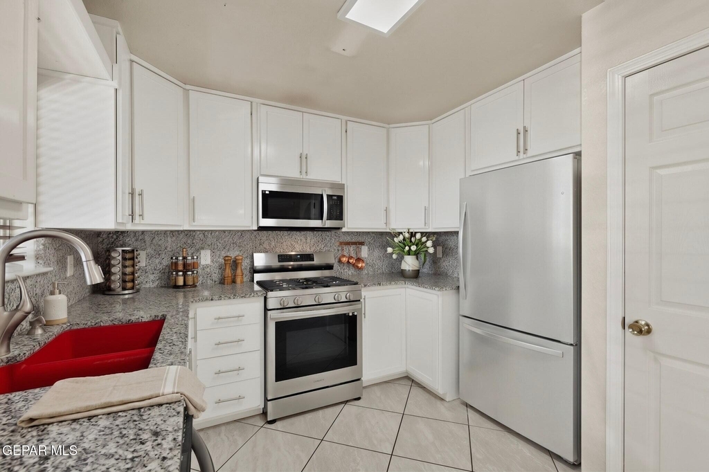14224 Desert Ash Drive - Photo 21