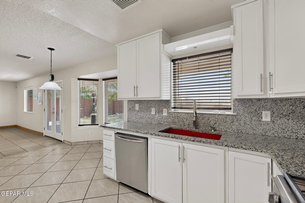 14224 Desert Ash Drive - Photo 24