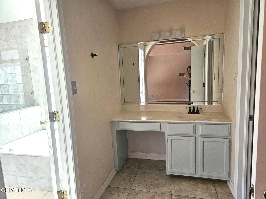 11235 Kachina Drive - Photo 10