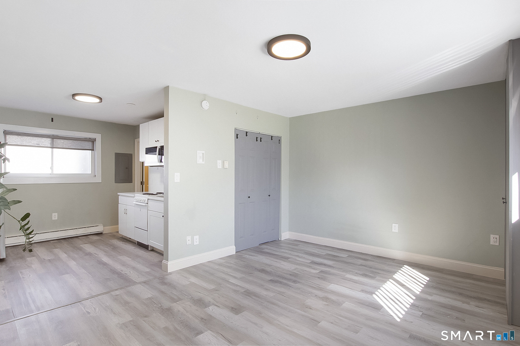 36 Woodbury Avenue - Photo 2