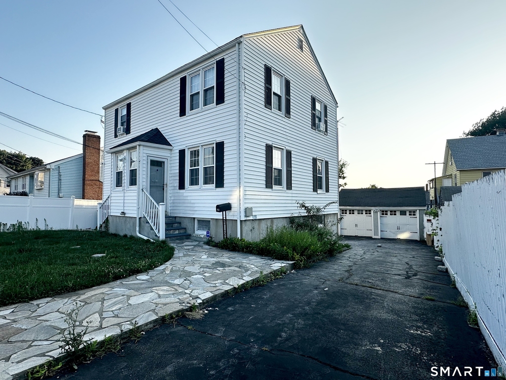 339 Thompson Street - Photo 4