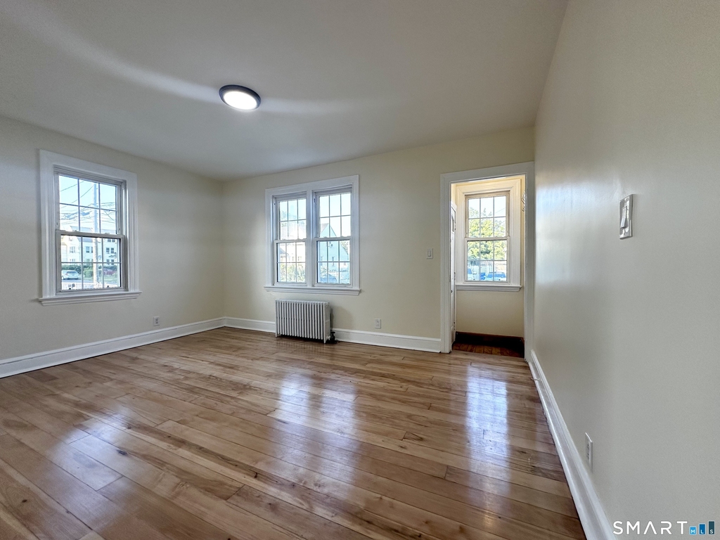 339 Thompson Street - Photo 11