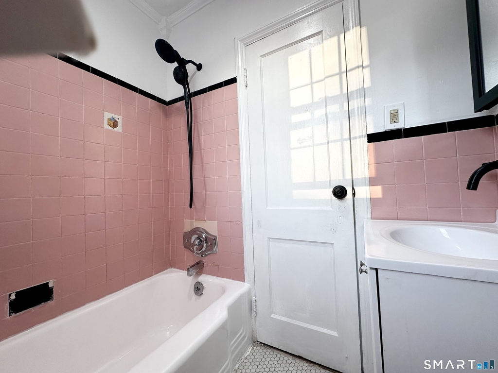 339 Thompson Street - Photo 26