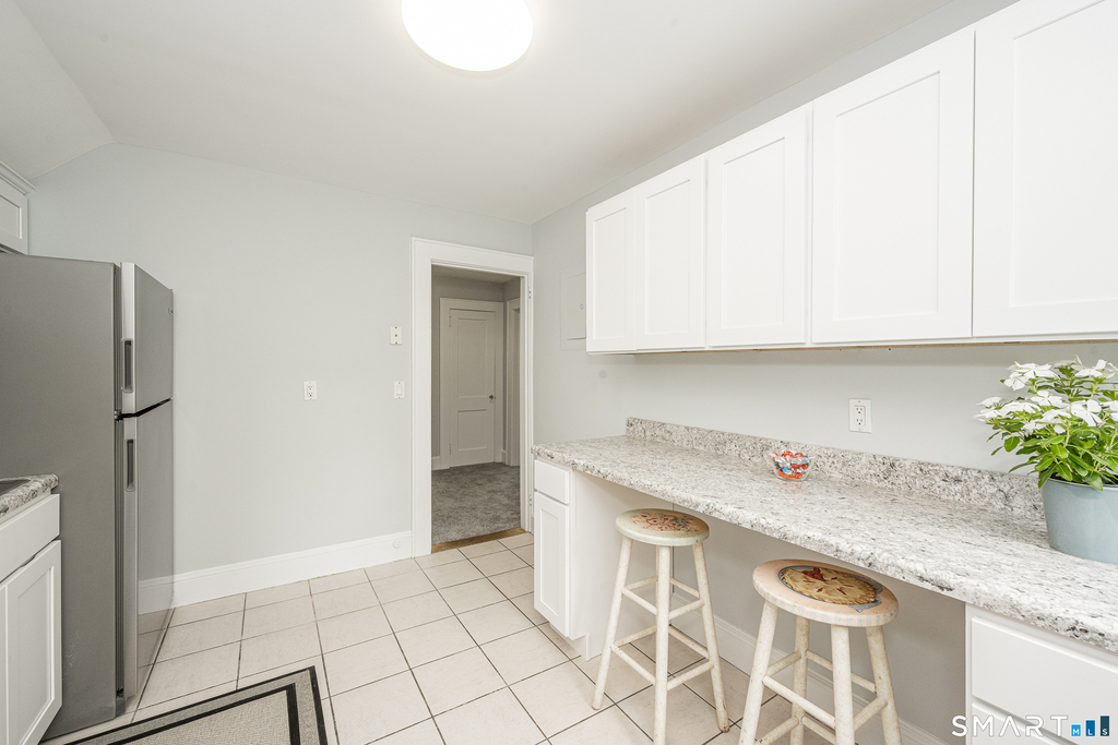 300 Hubbard Avenue - Photo 20
