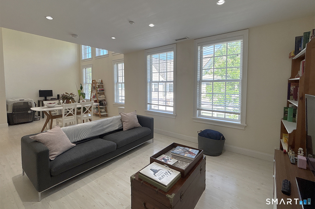 1015 Boston Post Road - Photo 5