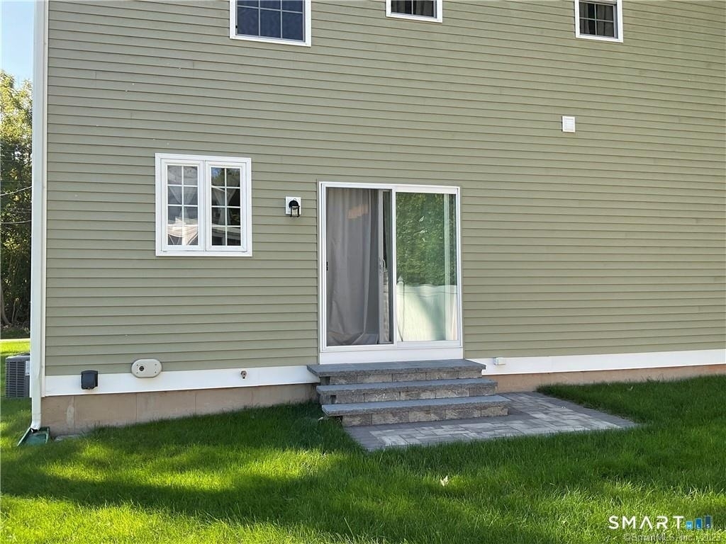 38 Glastonbury Avenue - Photo 15
