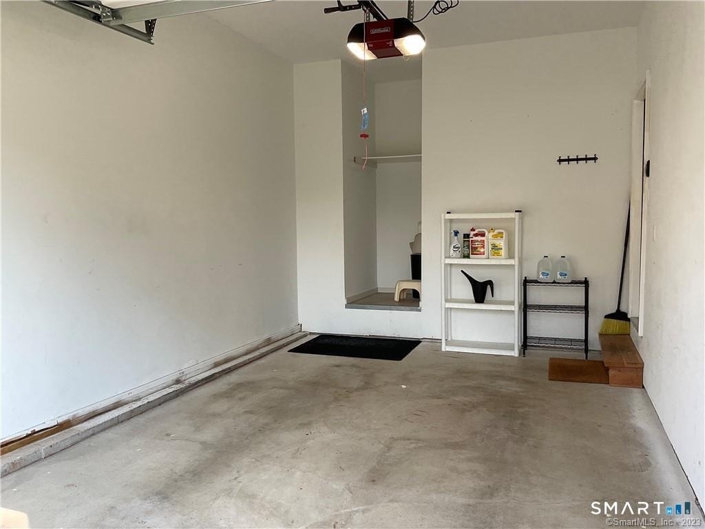 38 Glastonbury Avenue - Photo 16