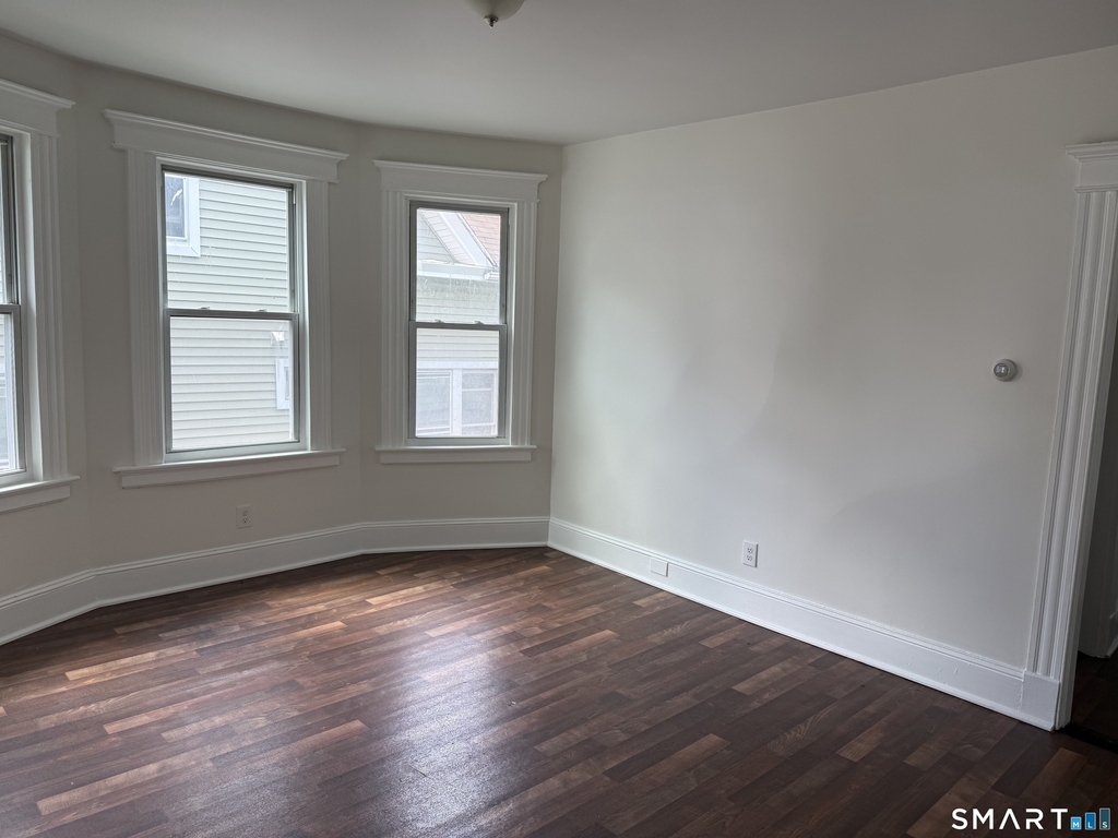 173 Chestnut Avenue - Photo 1
