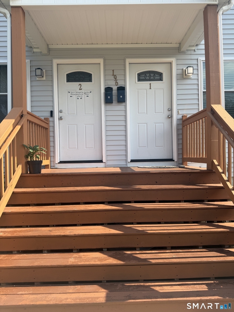 196 Ohio Avenue - Photo 1
