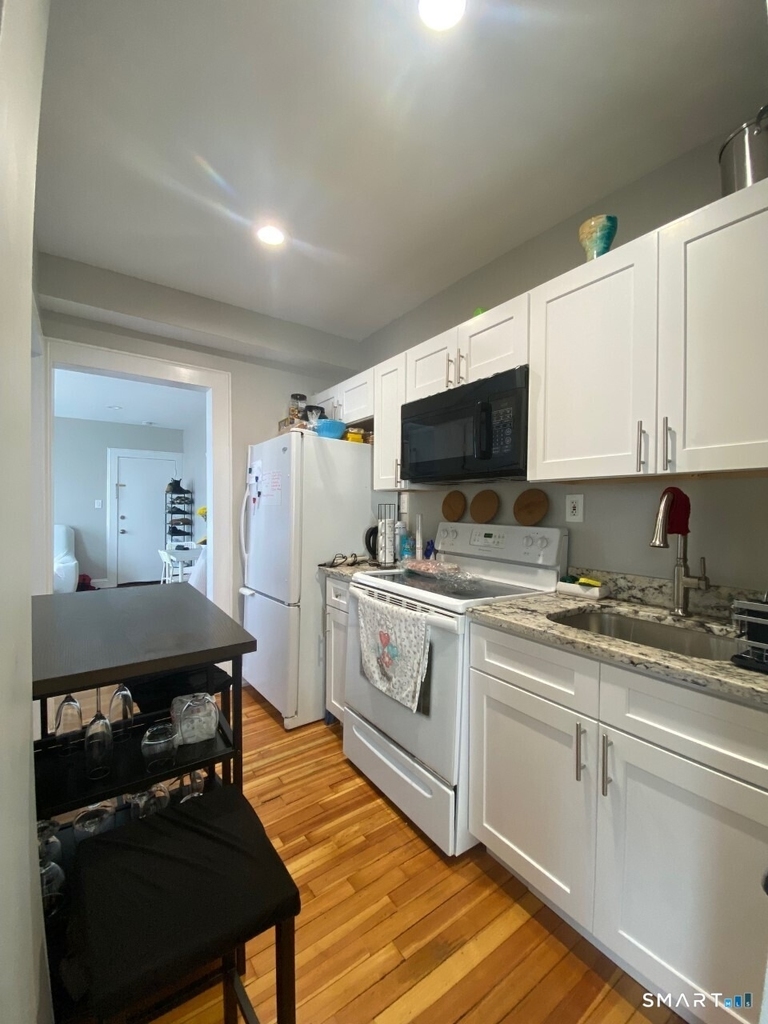 221 Park Road - Photo 2