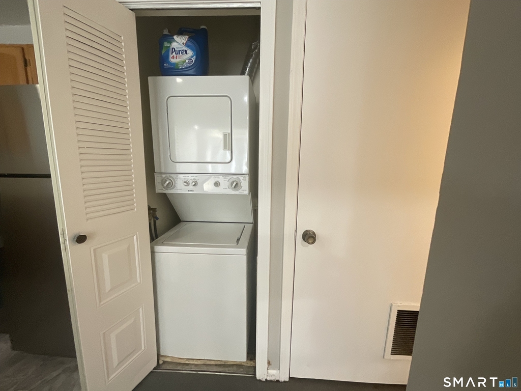 471 Whalley Avenue - Photo 9