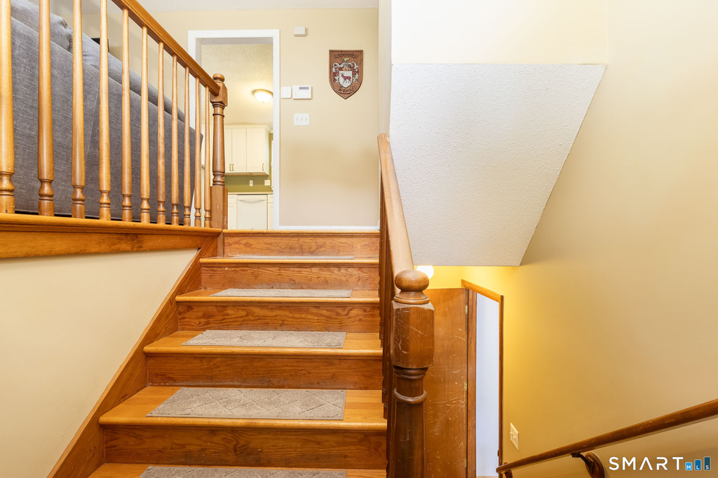 164 Tanglewood Drive - Photo 3