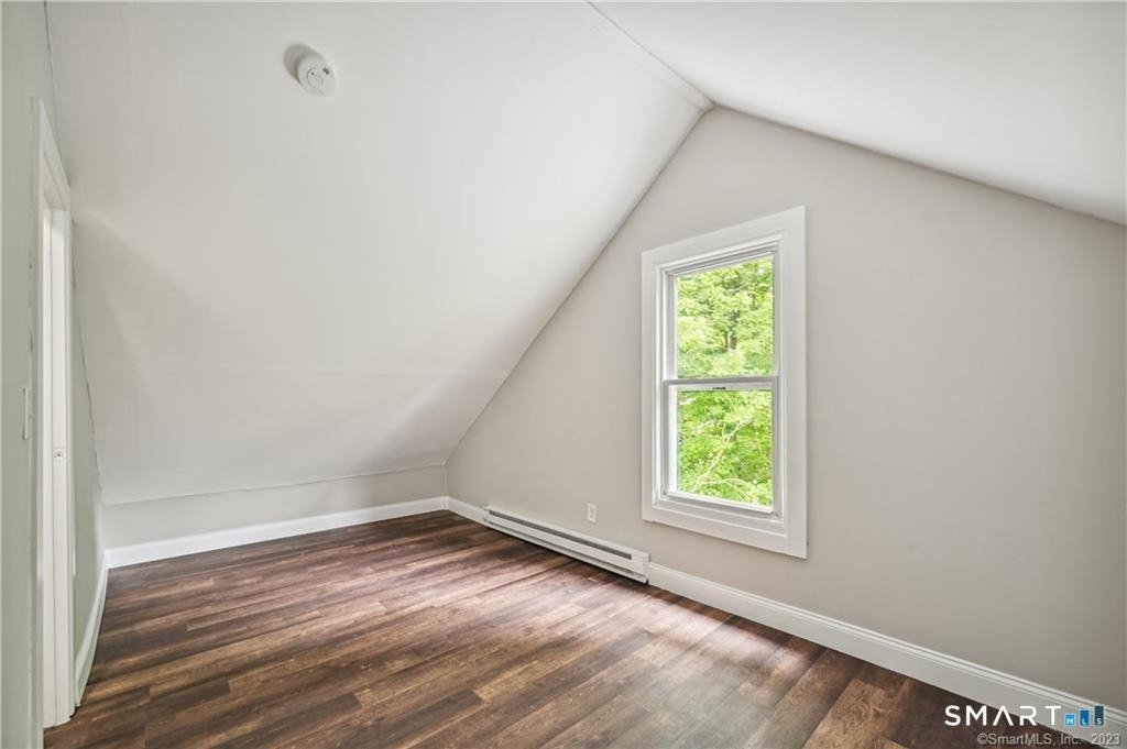 98 Brook Street - Photo 15