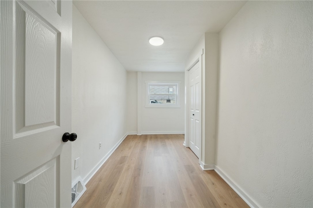 2321 Eccles Street - Photo 5
