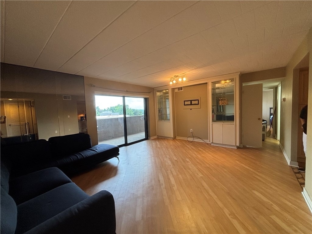 1 Trimont Ln - Photo 9