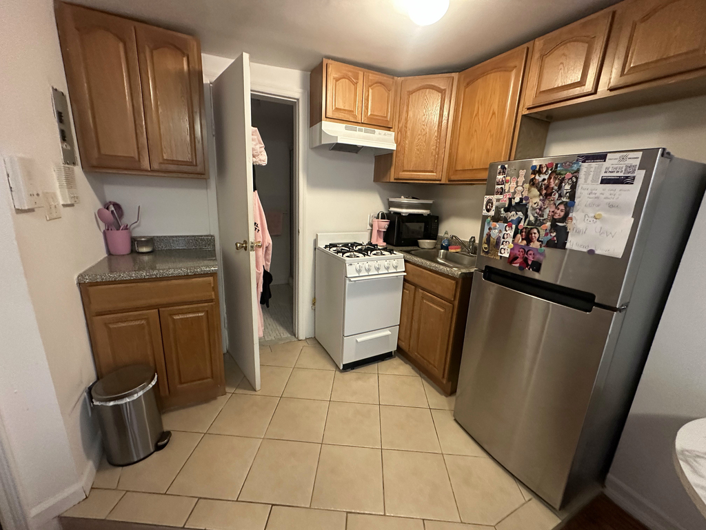 200 Allen Street - Photo 5