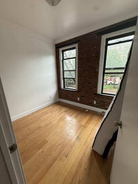 3694 Broadway - Photo 2