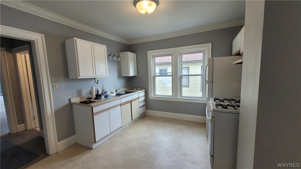 25 Richfield Avenue - Photo 2