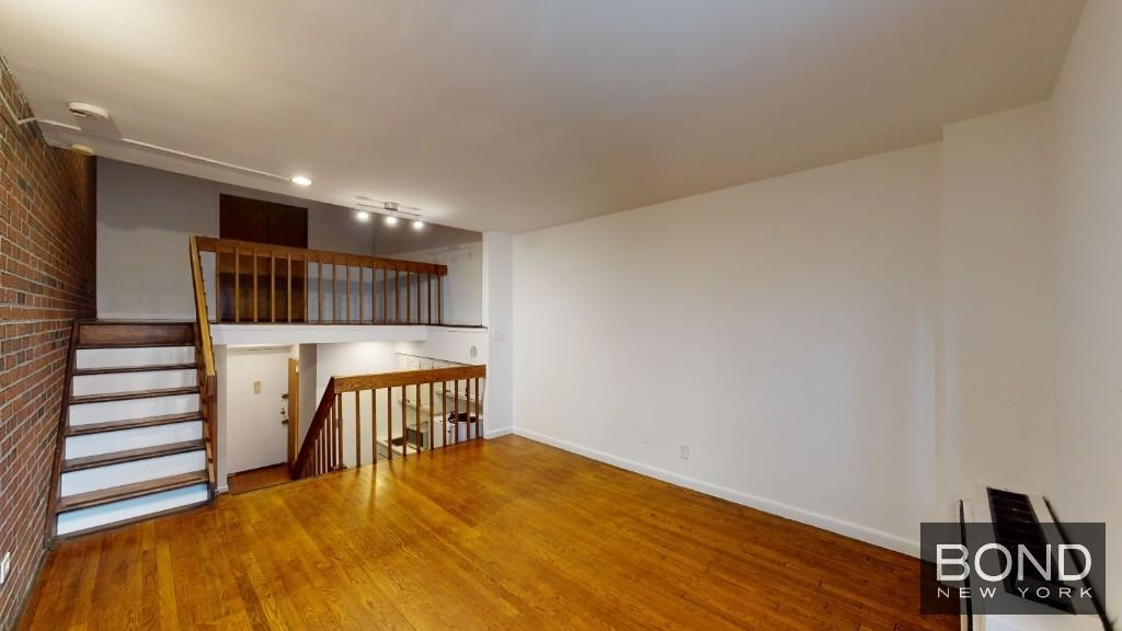 East 88th Street - Photo 0
