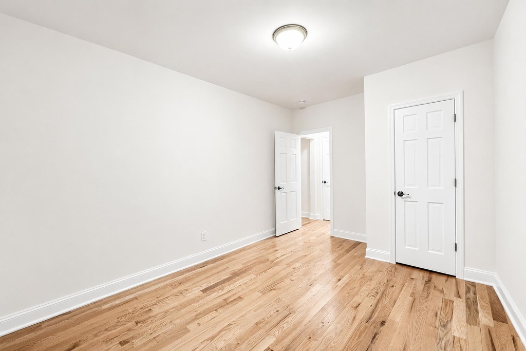 1803 Riverside Drive - Photo 5