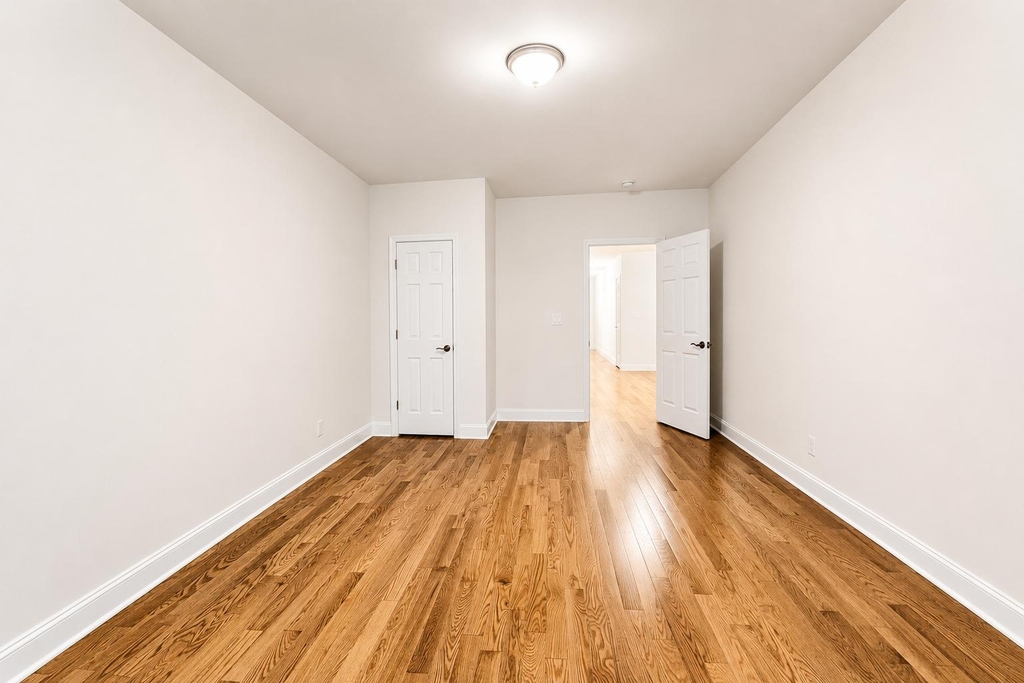 1803 Riverside Drive - Photo 8