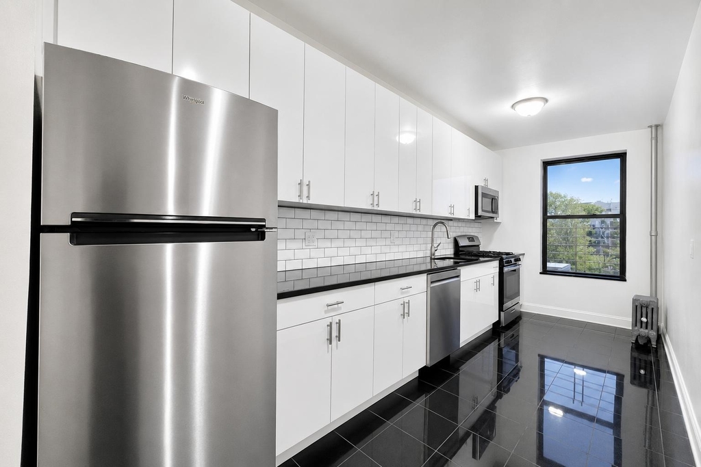 1803 Riverside Drive - Photo 10