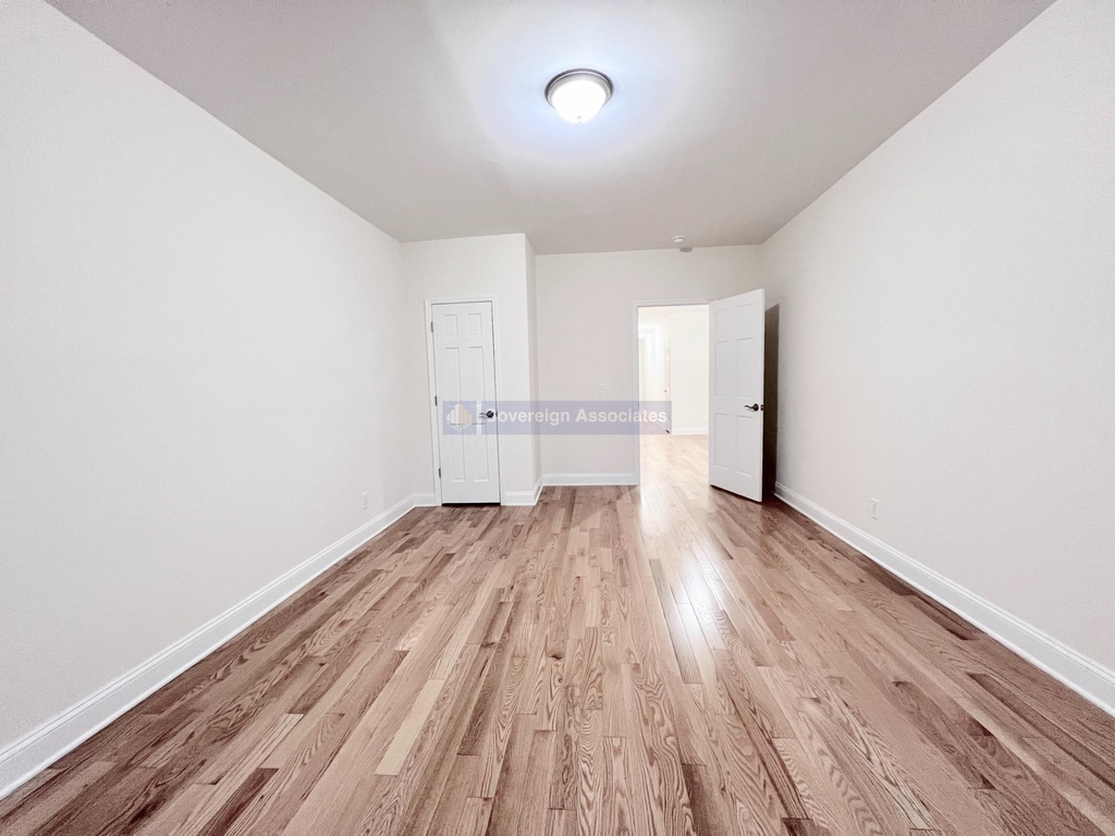 1803 Riverside Drive - Photo 8