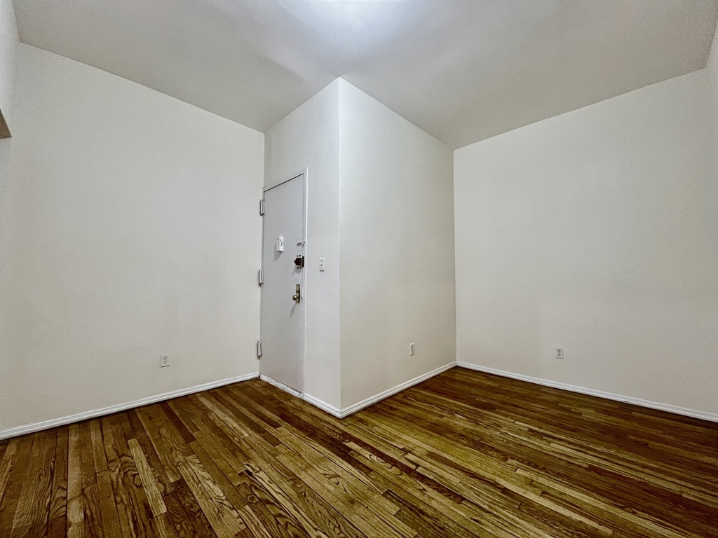 1803 Riverside Drive - Photo 11