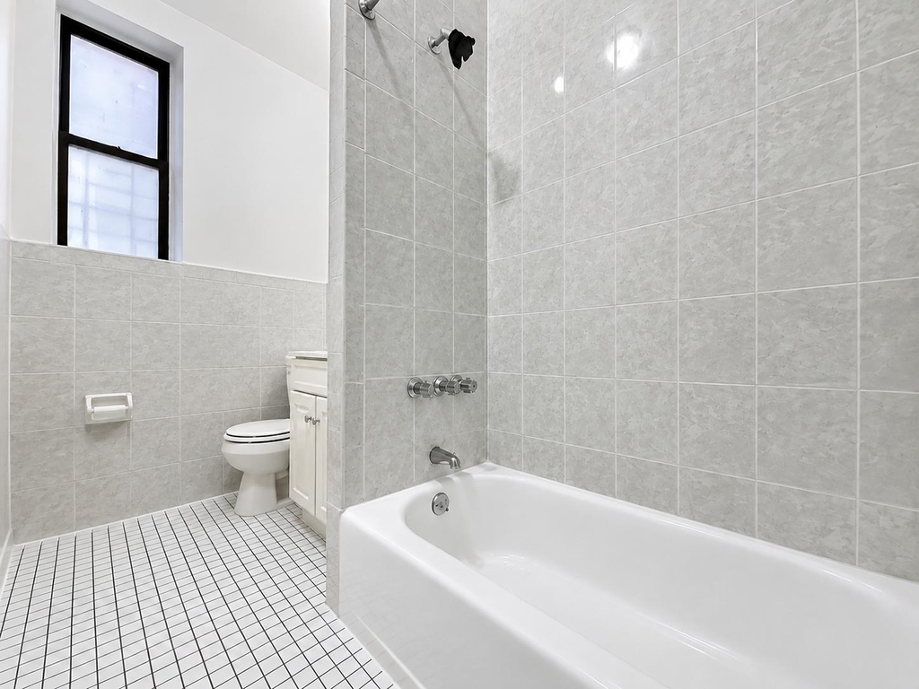 1803 Riverside Drive - Photo 12