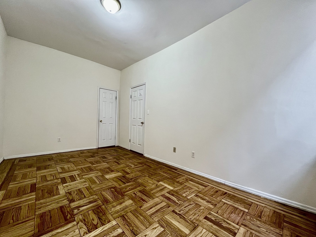 1803 Riverside Drive - Photo 9